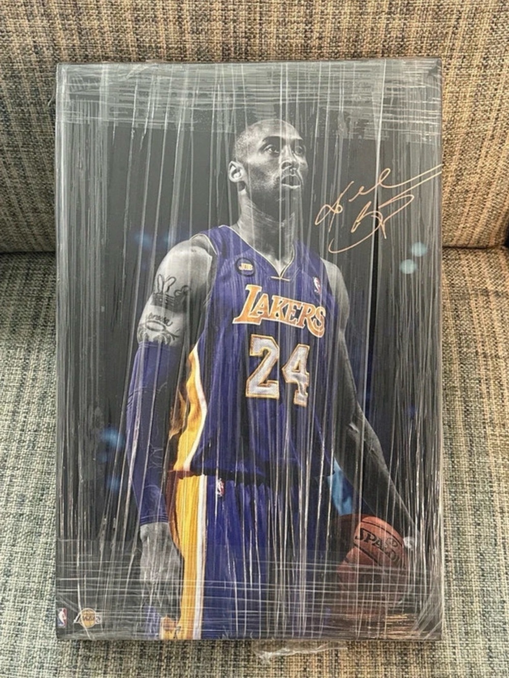 Los Angeles Lakers Kobe Bryant Wall Art Print - Purple & Gold